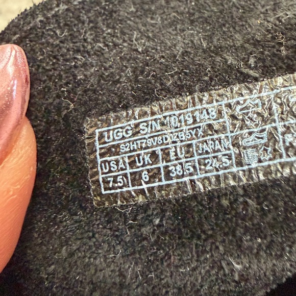 UGG Elora Suede Ankle Boots Size 7.5 - Picture 9 of 9